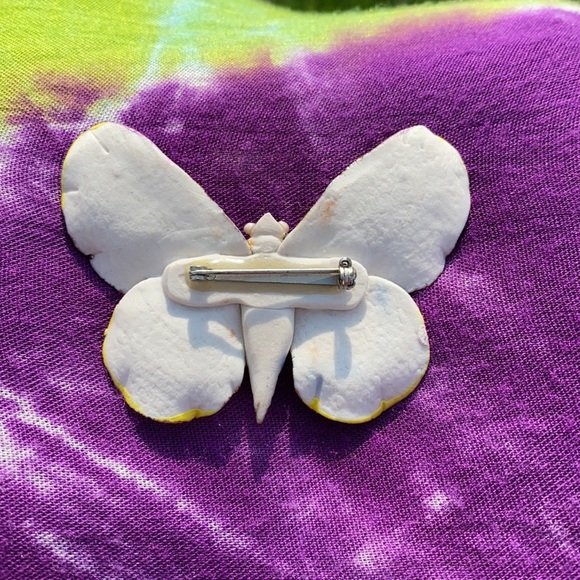 Butterfly pin, clay, enamel - Picture 2 of 4